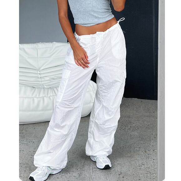 White Fox Boutique Be The Moment Cargo Pants in White, Small - Picture 2 of 8